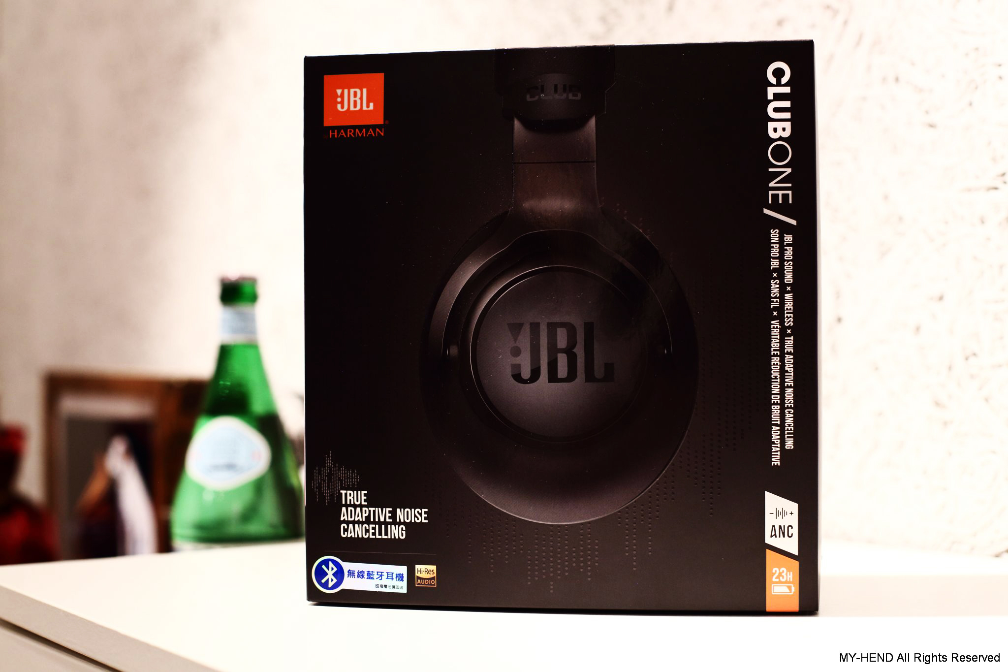專業美聲，配戴有型: JBL Club One藍牙降噪耳罩式耳機– MY-HiEND